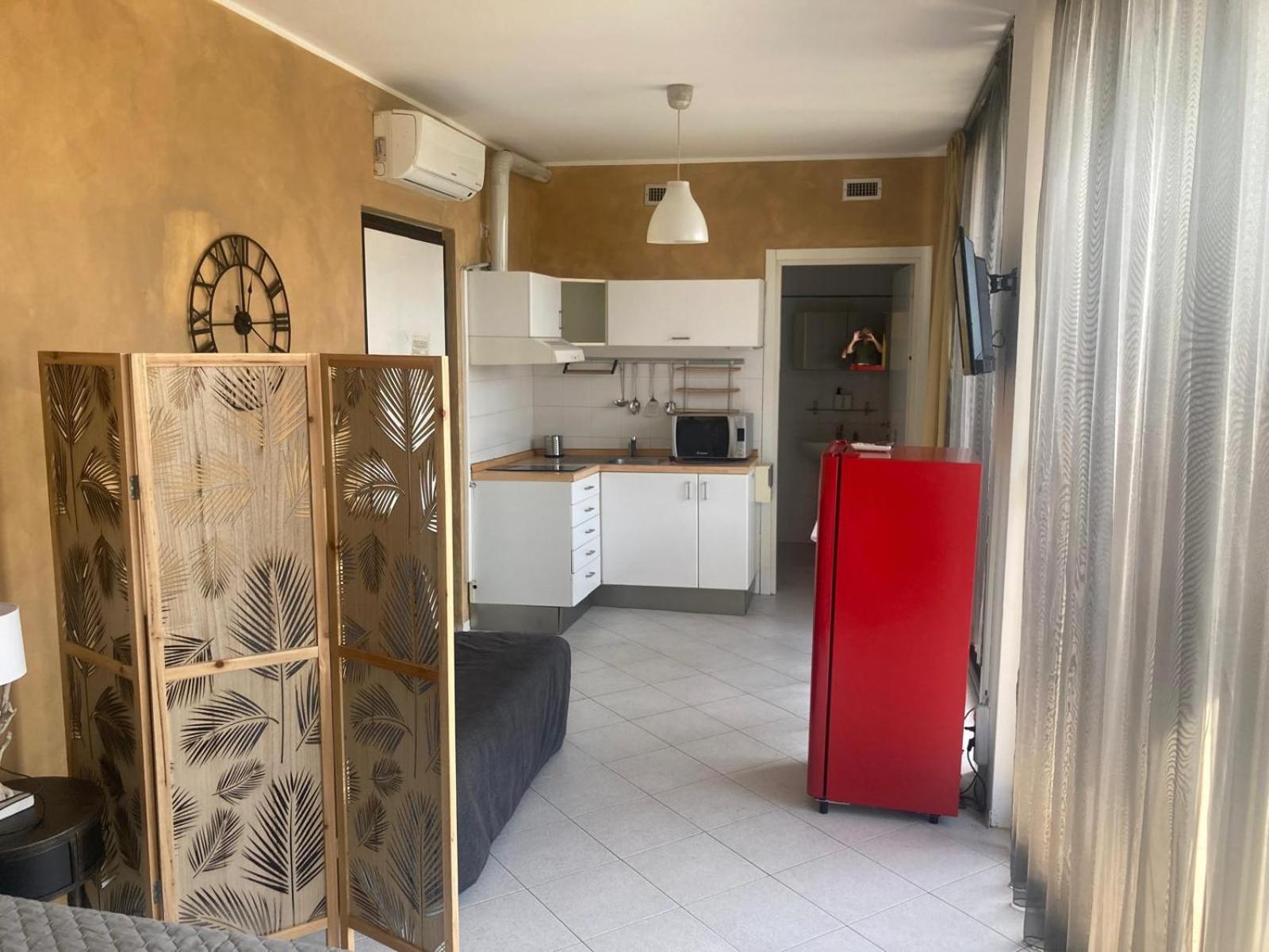 Gerenzano Apartments Экстерьер фото